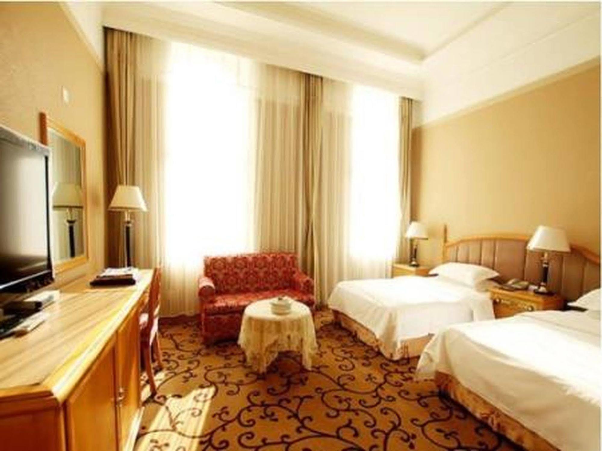 Modern Hotel Харбин Экстерьер фото